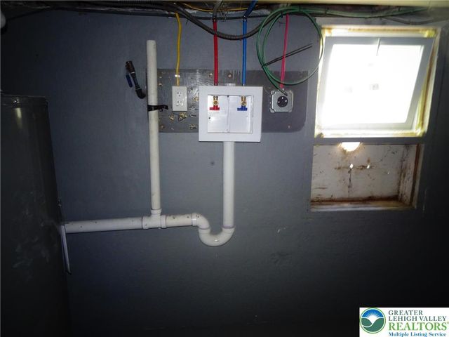 207 Sleepy Hollow Road, Bath Boro, PA 18014