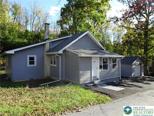207 Sleepy Hollow Road, Bath Boro, PA 18014