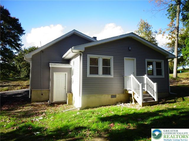 207 Sleepy Hollow Road, Bath Boro, PA 18014