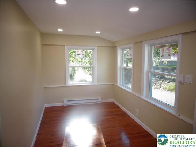 207 Sleepy Hollow Road, Bath Boro, PA 18014