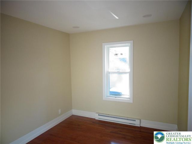 207 Sleepy Hollow Road, Bath Boro, PA 18014