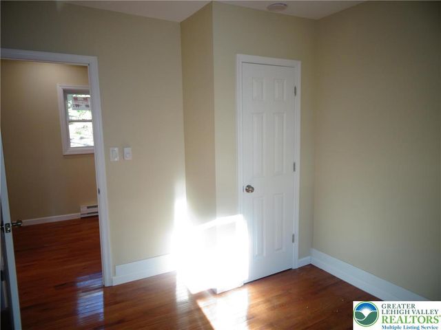 207 Sleepy Hollow Road, Bath Boro, PA 18014