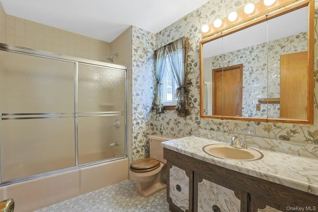 186 Rutledge Avenue, Hawthorne, NY 10532