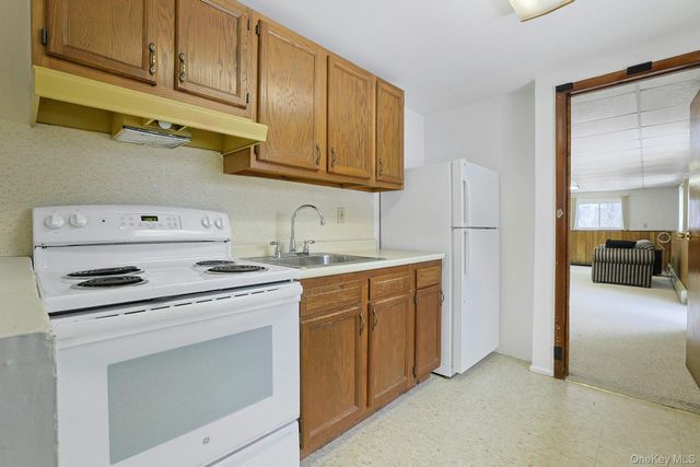 186 Rutledge Avenue, Hawthorne, NY 10532