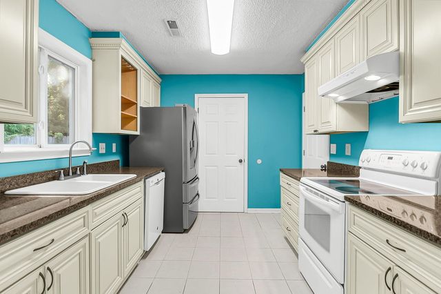 114 Iron Road, Summerville, SC 29486