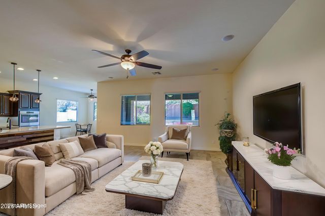 2815 E ODESSA Street, Mesa, AZ 85213