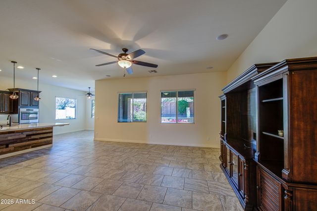 2815 E ODESSA Street, Mesa, AZ 85213