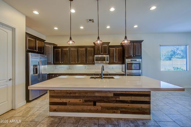 2815 E ODESSA Street, Mesa, AZ 85213