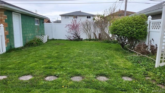 61 Barlow Avenue, Lackawanna, NY 14218