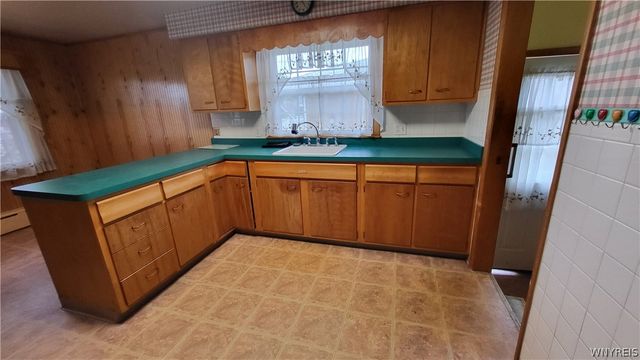 61 Barlow Avenue, Lackawanna, NY 14218