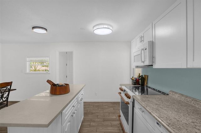 809 GRANDVIEW AVENUE, Altamonte Springs, FL 32701