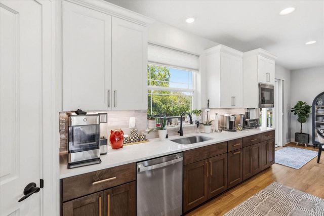 935 Kohlwey DRIVE, Grafton, WI 53024