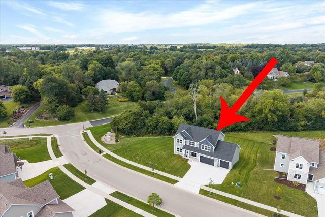 935 Kohlwey DRIVE, Grafton, WI 53024