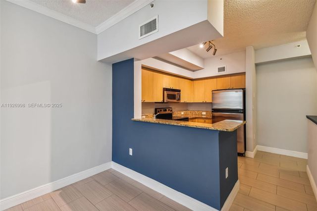 2945 NE 185th St 1407, Aventura, FL 33180