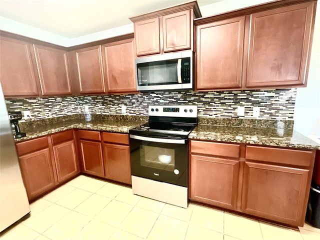 2522 Tracy Lane, Highlands, TX 77562