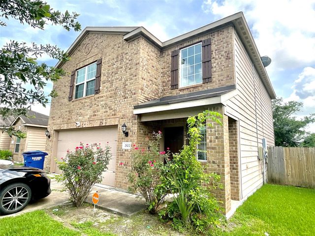 2522 Tracy Lane, Highlands, TX 77562