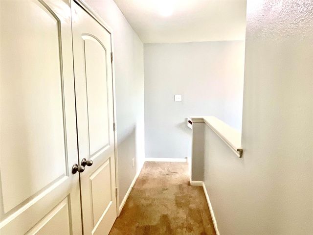 2522 Tracy Lane, Highlands, TX 77562