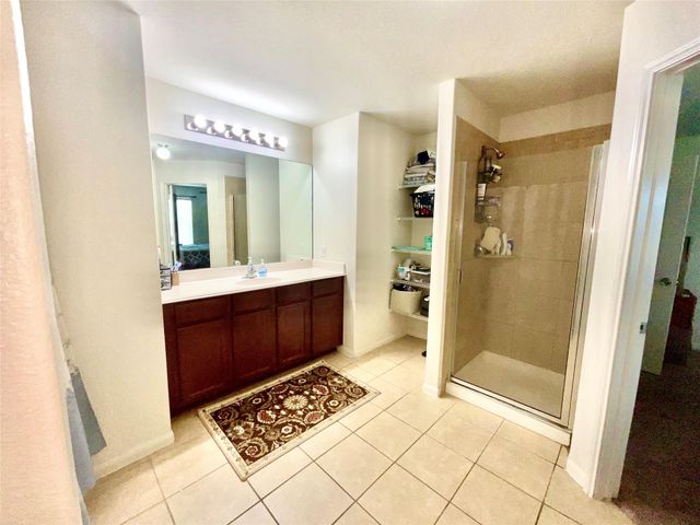 2522 Tracy Lane, Highlands, TX 77562