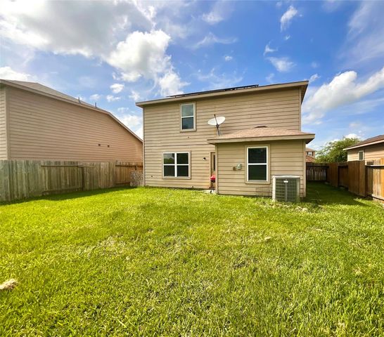 2522 Tracy Lane, Highlands, TX 77562