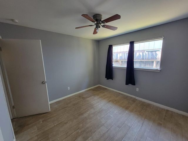 431 N Forest Boulevard, Houston, TX 77090