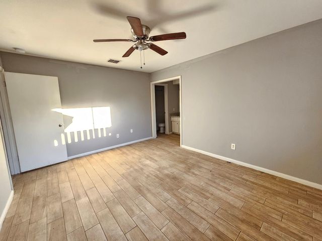 431 N Forest Boulevard, Houston, TX 77090