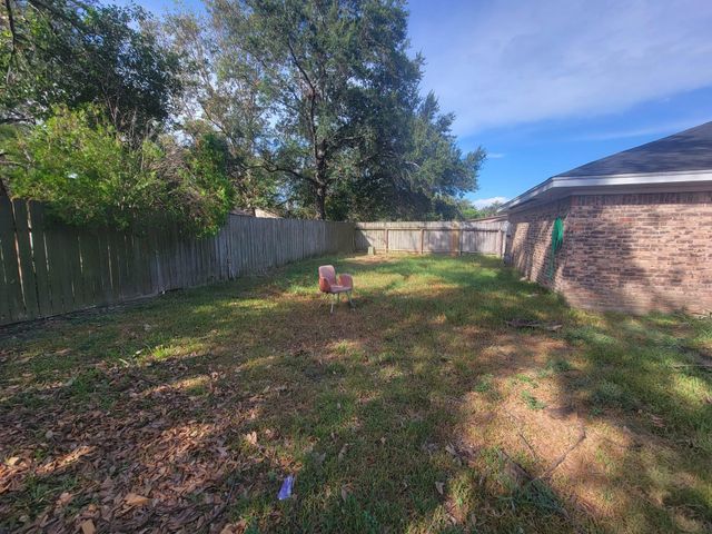 431 N Forest Boulevard, Houston, TX 77090