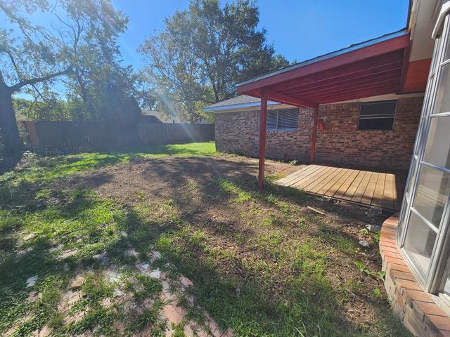 431 N Forest Boulevard, Houston, TX 77090