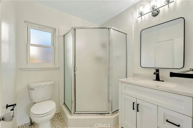 633 S Hacienda Street, Anaheim, CA 92804