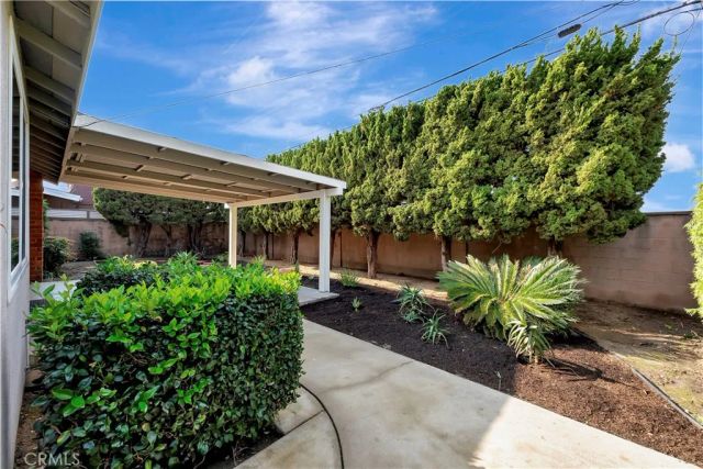 633 S Hacienda Street, Anaheim, CA 92804