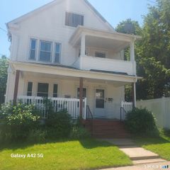 162 Wadsworth St Extension, Manchester, CT 06040
