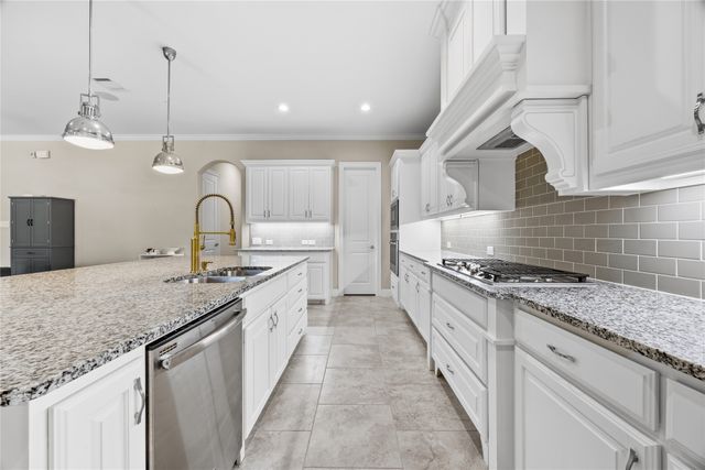 5616 The Resort Boulevard, Fort Worth, TX 76179