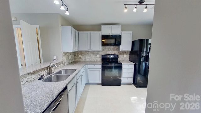 1217 Triece Lane, Charlotte, NC 28215