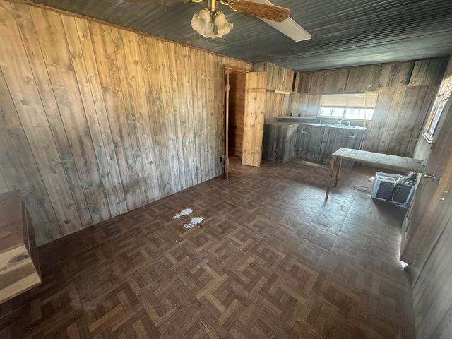 2605 S CR 342, Henderson, TX 75654