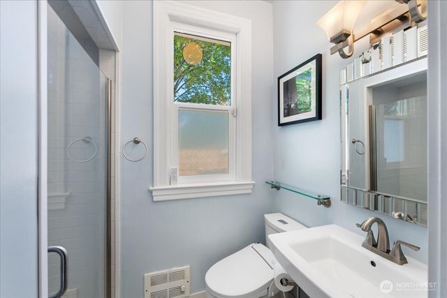 123 31st Avenue, Seattle, WA 98122