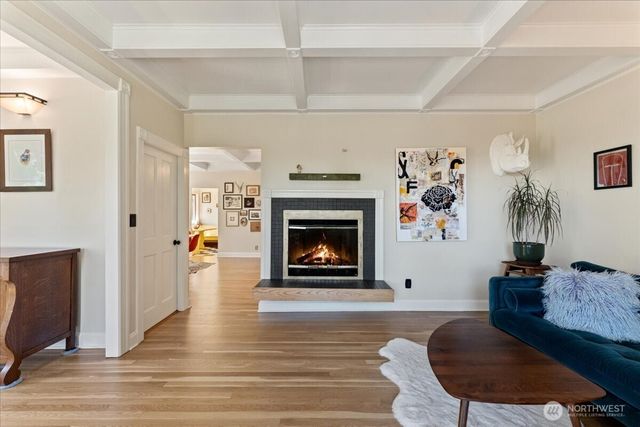 123 31st Avenue, Seattle, WA 98122