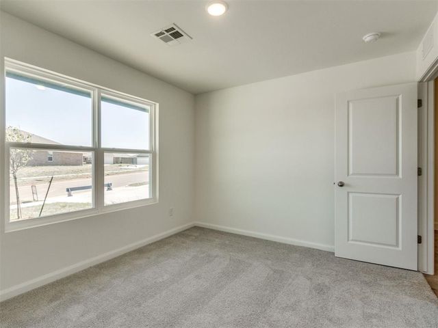 2041 Brush Creek Way, Newcastle, OK 73065