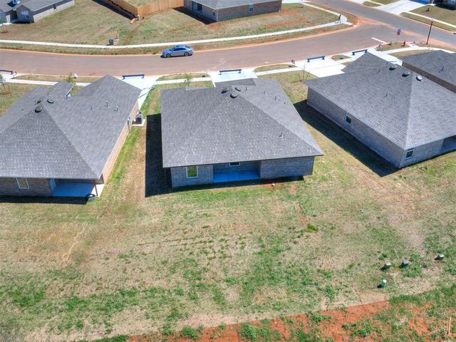 2041 Brush Creek Way, Newcastle, OK 73065