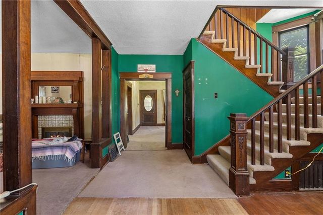 602 W Walnut Street, Grain Valley, MO 64029