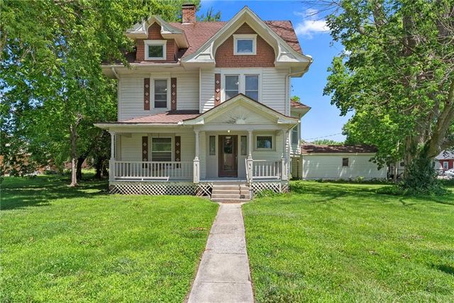 602 W Walnut Street, Grain Valley, MO 64029