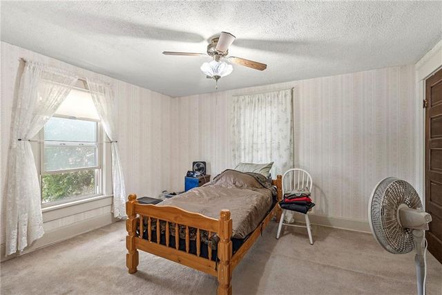 602 W Walnut Street, Grain Valley, MO 64029