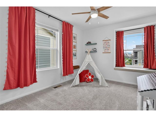 2391 Whistler Dr, Longmont, CO 80504