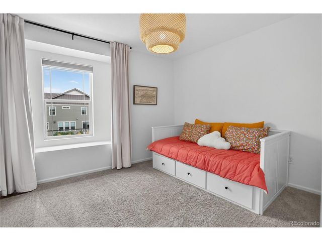 2391 Whistler Dr, Longmont, CO 80504