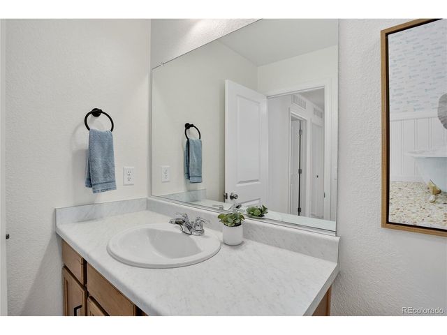 2391 Whistler Dr, Longmont, CO 80504