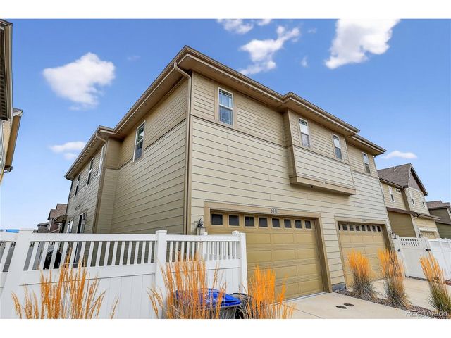 2391 Whistler Dr, Longmont, CO 80504
