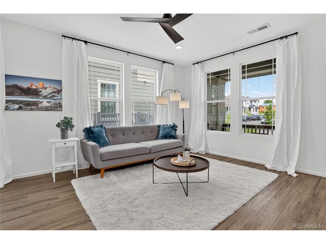 2391 Whistler Dr, Longmont, CO 80504