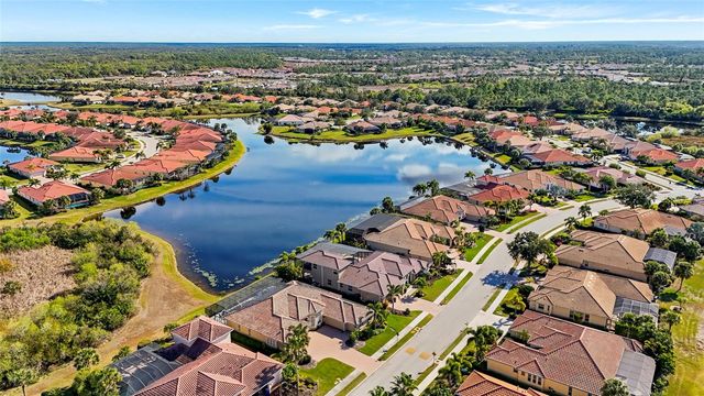 254 PESARO DRIVE, North Venice, FL 34275