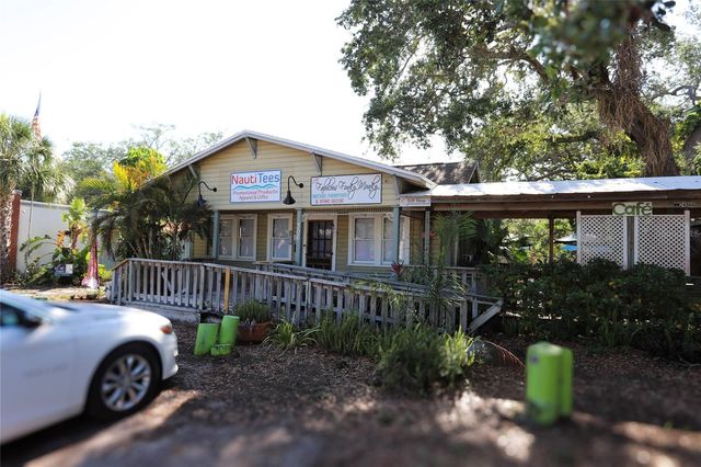 272 ORANGE STREET A-B, Palm Harbor, FL 34683