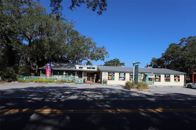 272 ORANGE STREET A-B, Palm Harbor, FL 34683