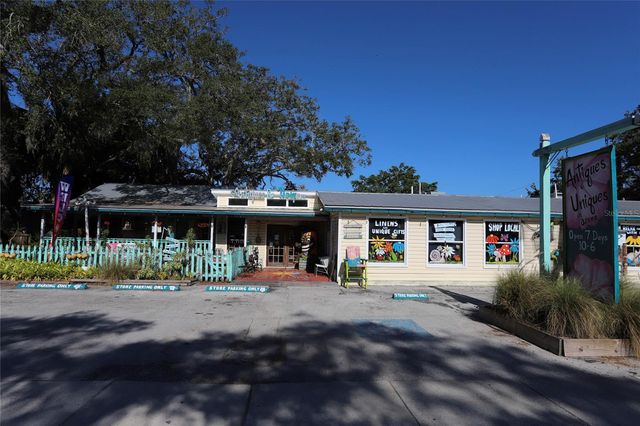 272 ORANGE STREET A-B, Palm Harbor, FL 34683
