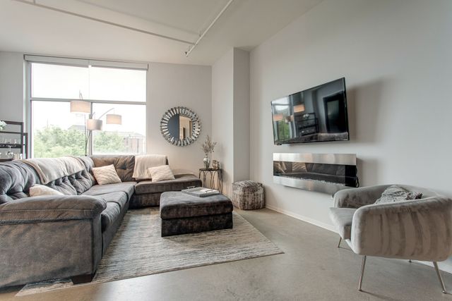 2115 Yeaman Pl Apt 216, Nashville, TN 37206